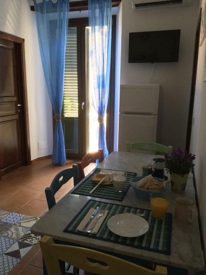 Casa Vacanze Villa D'Orleans Palermo Luaran gambar