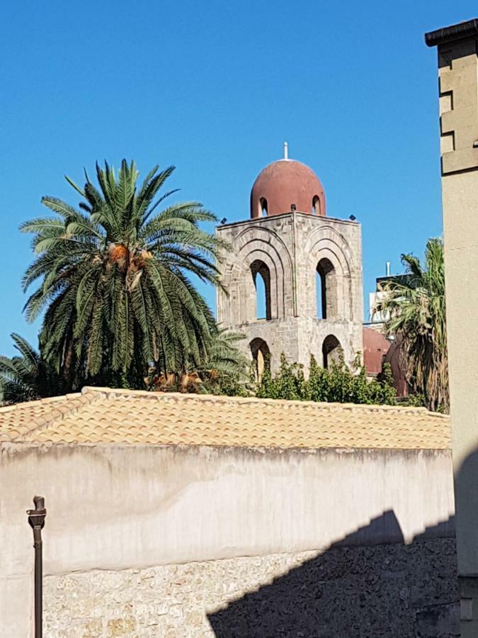 Casa Vacanze Villa D'Orleans Palermo Luaran gambar