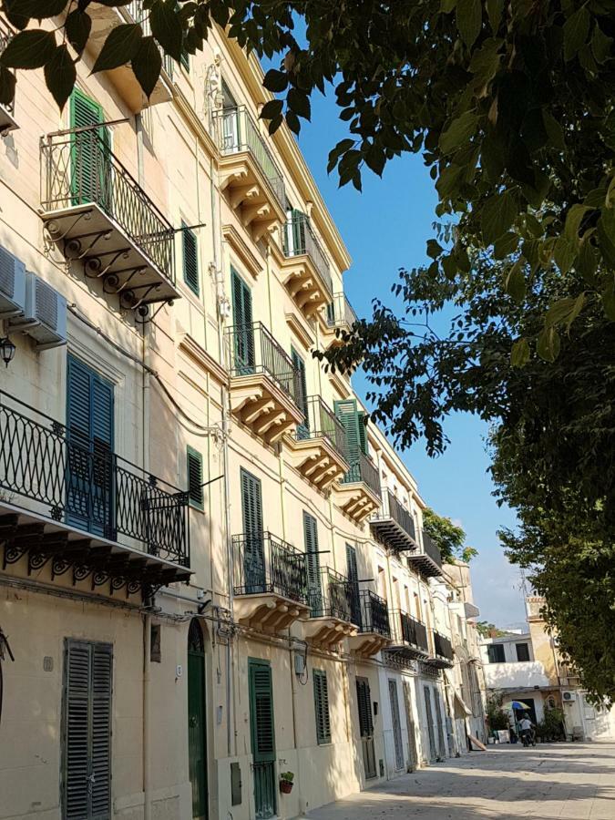 Casa Vacanze Villa D'Orleans Palermo Luaran gambar