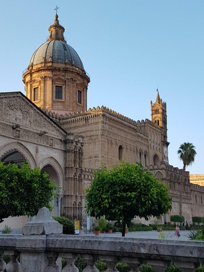 Casa Vacanze Villa D'Orleans Palermo Luaran gambar