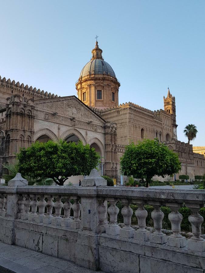 Casa Vacanze Villa D'Orleans Palermo Luaran gambar