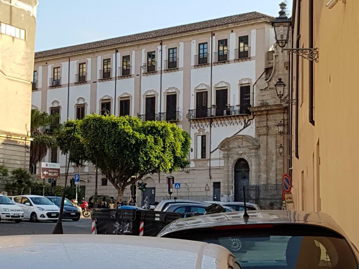Casa Vacanze Villa D'Orleans Palermo Luaran gambar