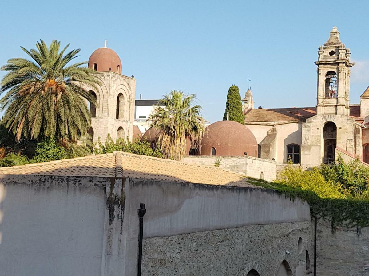 Casa Vacanze Villa D'Orleans Palermo Luaran gambar